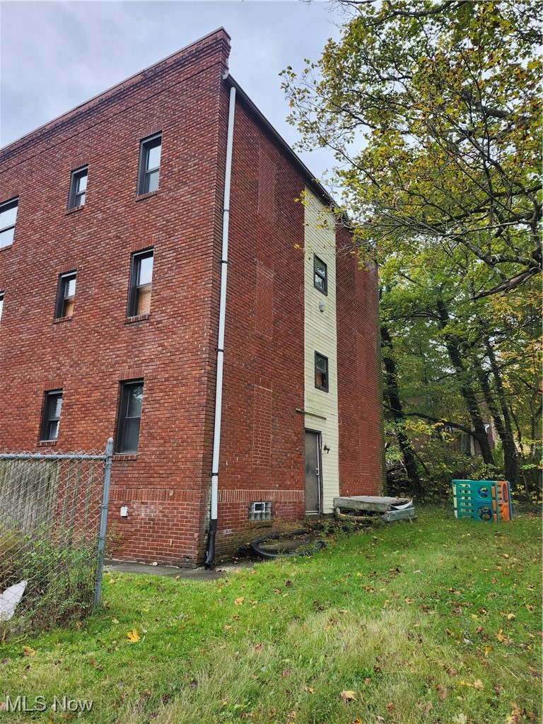 174 W Dennick Avenue Youngstown OH 44505