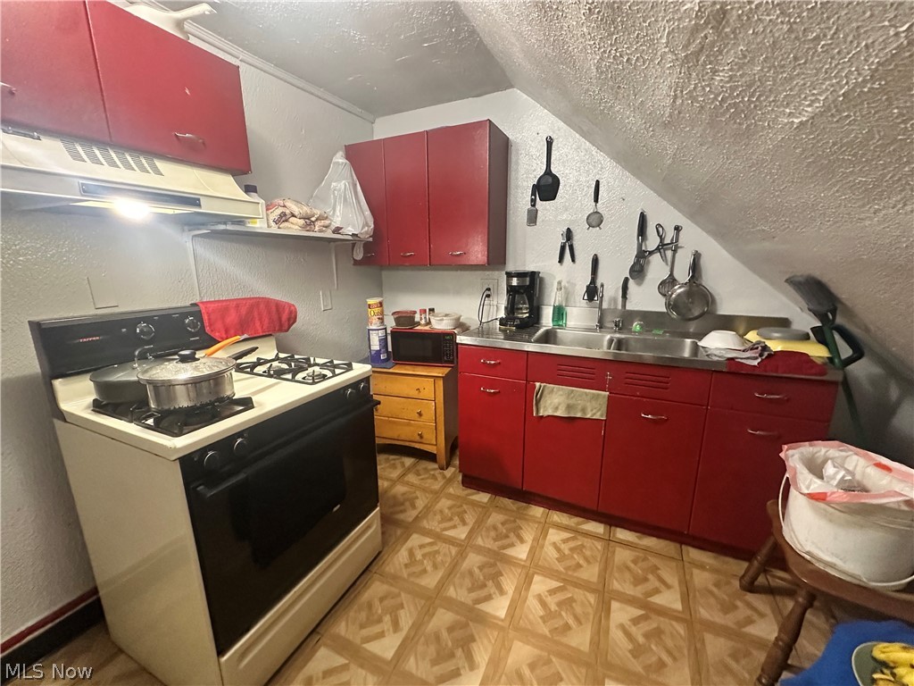3568 Fulton Road Cleveland OH 44109