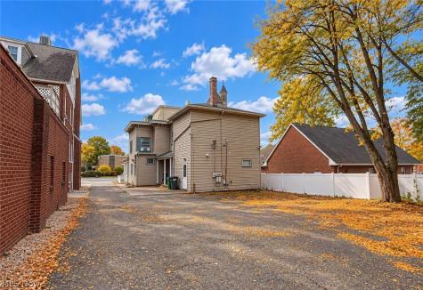 316 Lincoln Way E Massillon OH 44646