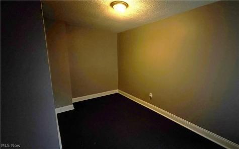 316 Lincoln Way E Massillon OH 44646