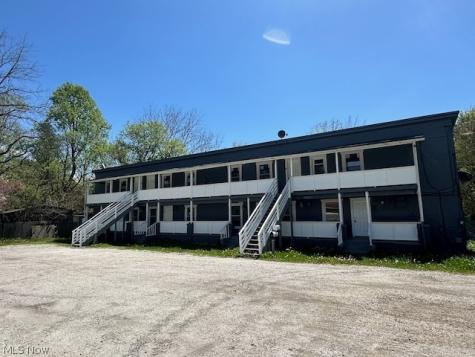 39 25th Street SW Barberton OH 44203