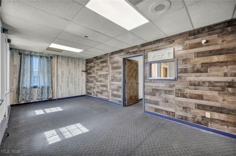 632 Cleveland Street Elyria OH 44035