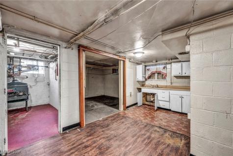 632 Cleveland Street Elyria OH 44035