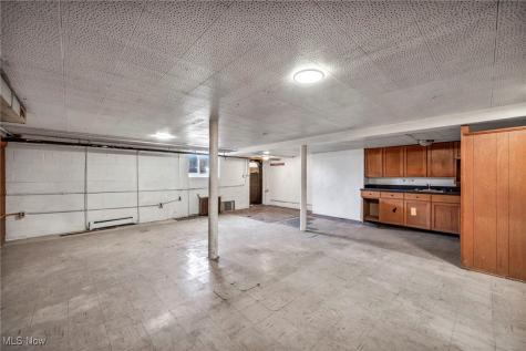 632 Cleveland Street Elyria OH 44035