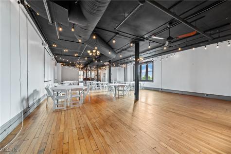 144 W Liberty Street Wooster OH 44691