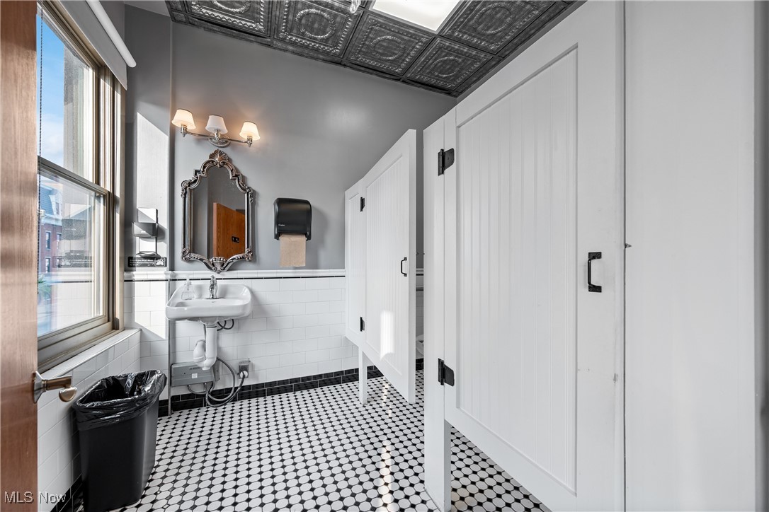 144 W Liberty Street Wooster OH 44691