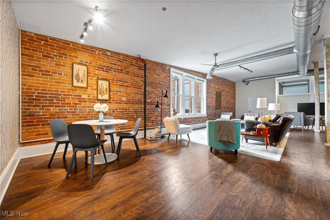 144 W Liberty Street Wooster OH 44691