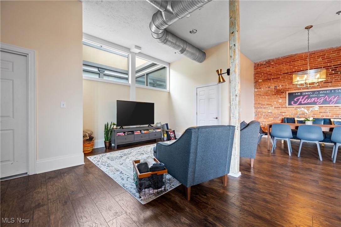 144 W Liberty Street Wooster OH 44691