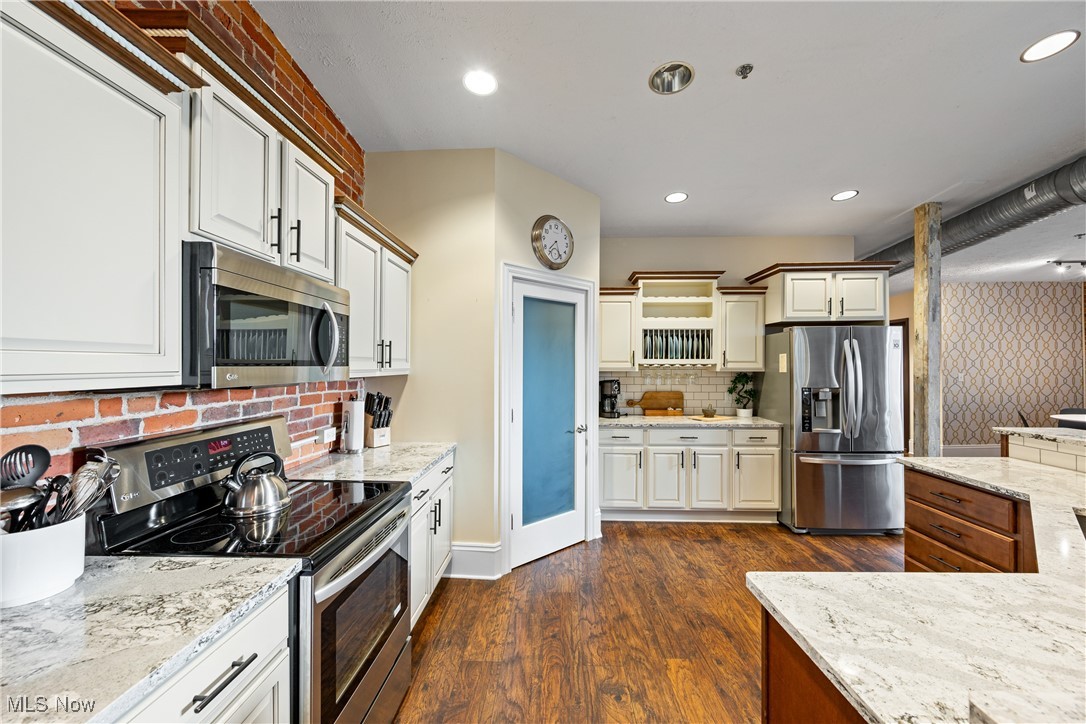 144 W Liberty Street Wooster OH 44691