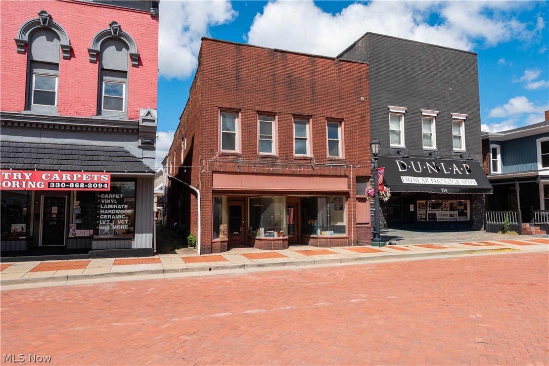 212 N Market Street Minerva OH 44657