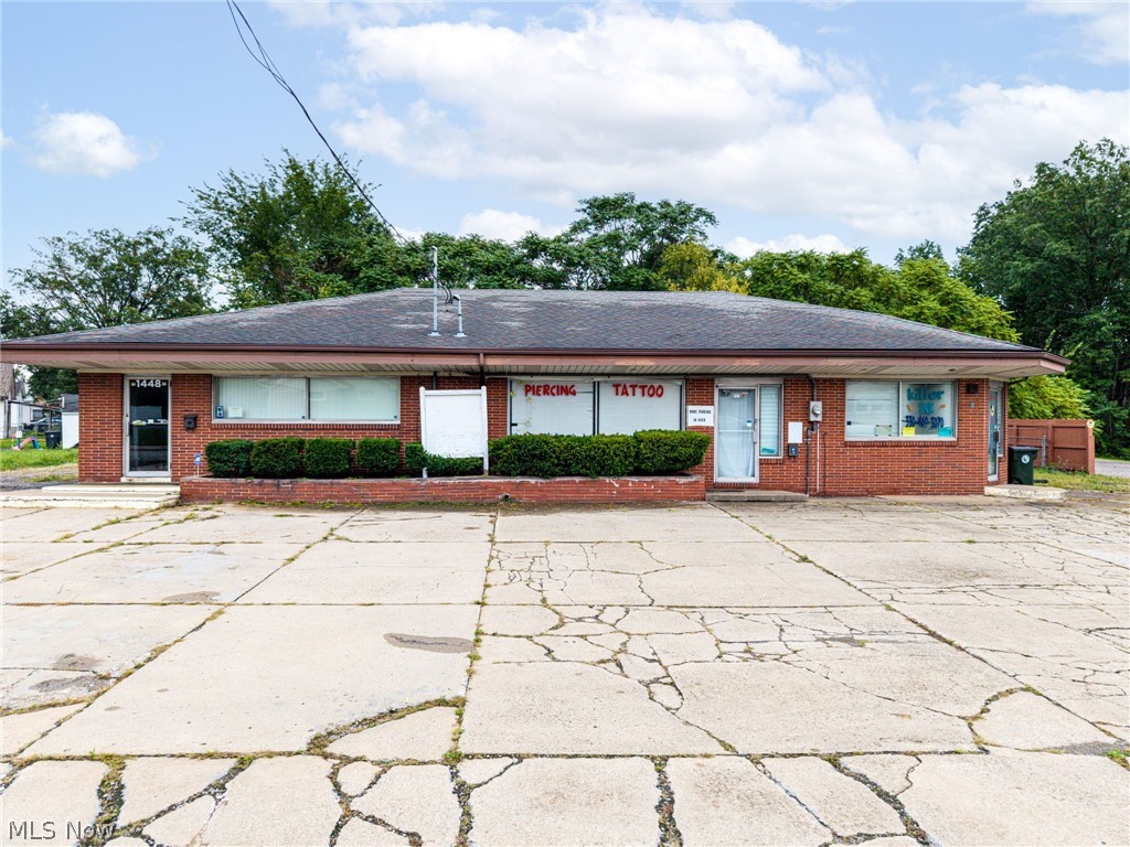 1446 - 1448 Parkman Road NW Warren OH 44485