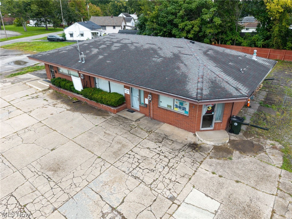 1446 - 1448 Parkman Road NW Warren OH 44485