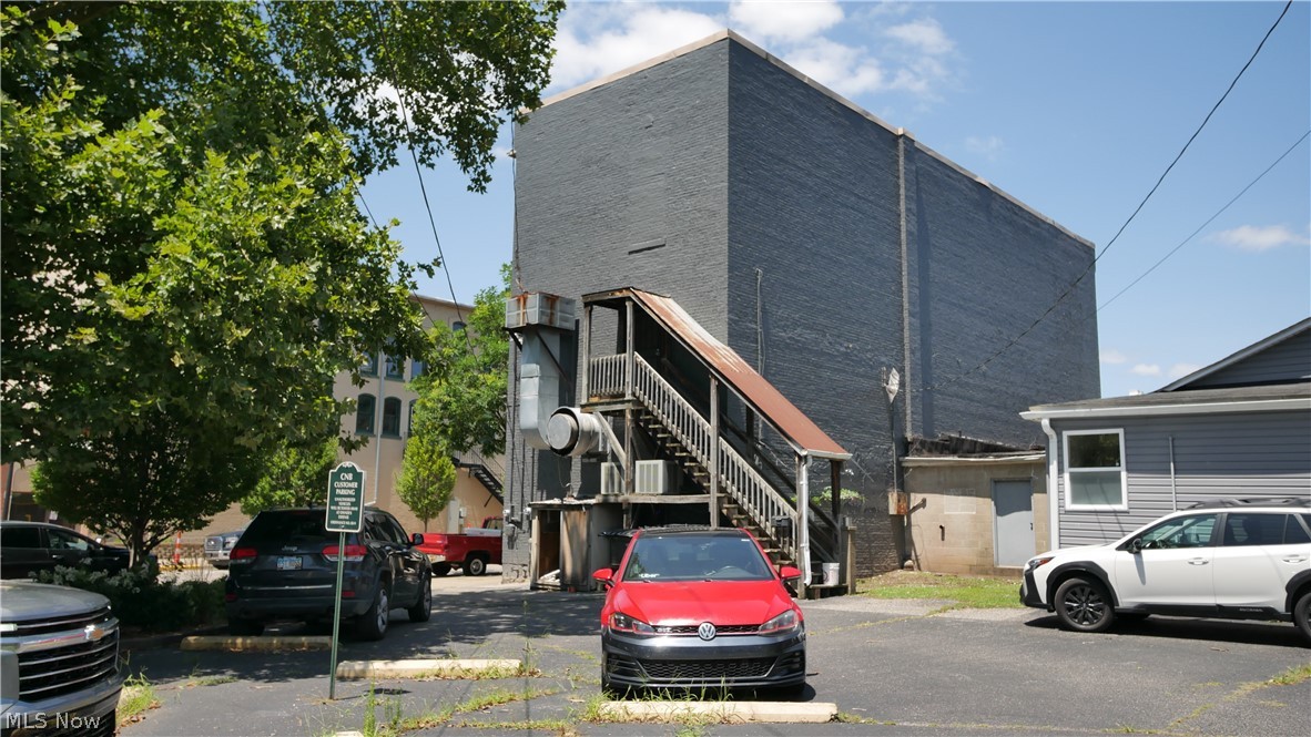 108 E Main Street Mcconnelsville OH 43756