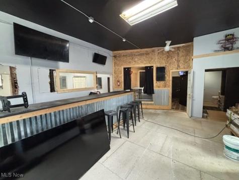 6802 Harvard Avenue Cleveland OH 44105