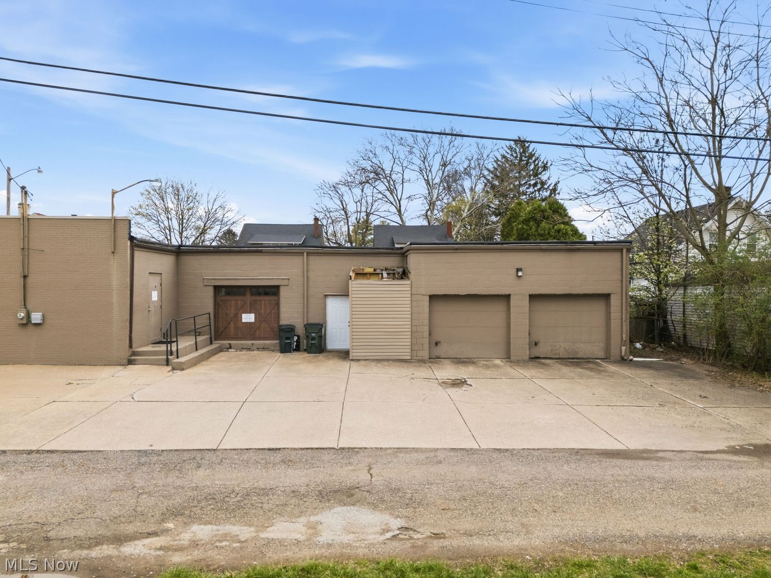 5038 Tuscarawas Street W Canton OH 44708