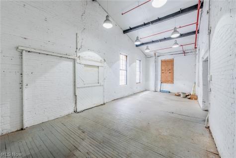 3155 W 33rd Street Cleveland OH 44109