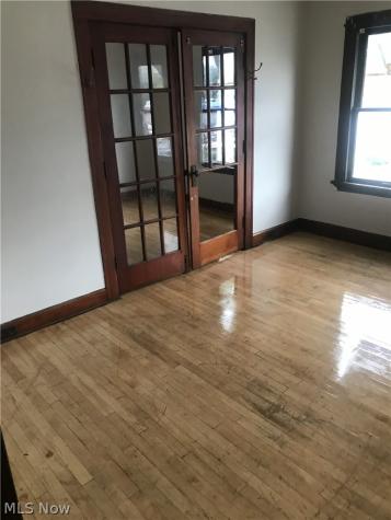 7221 Lorain Avenue Cleveland OH 44102