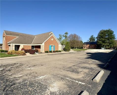 304 Chestnut Street Coshocton OH 43812