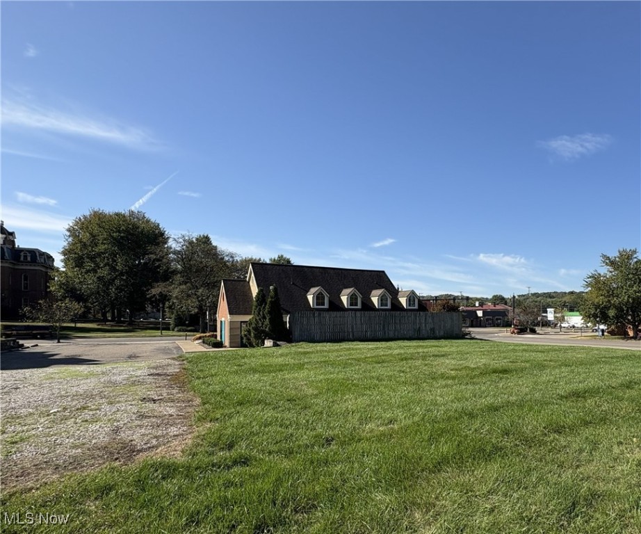 304 Chestnut Street Coshocton OH 43812