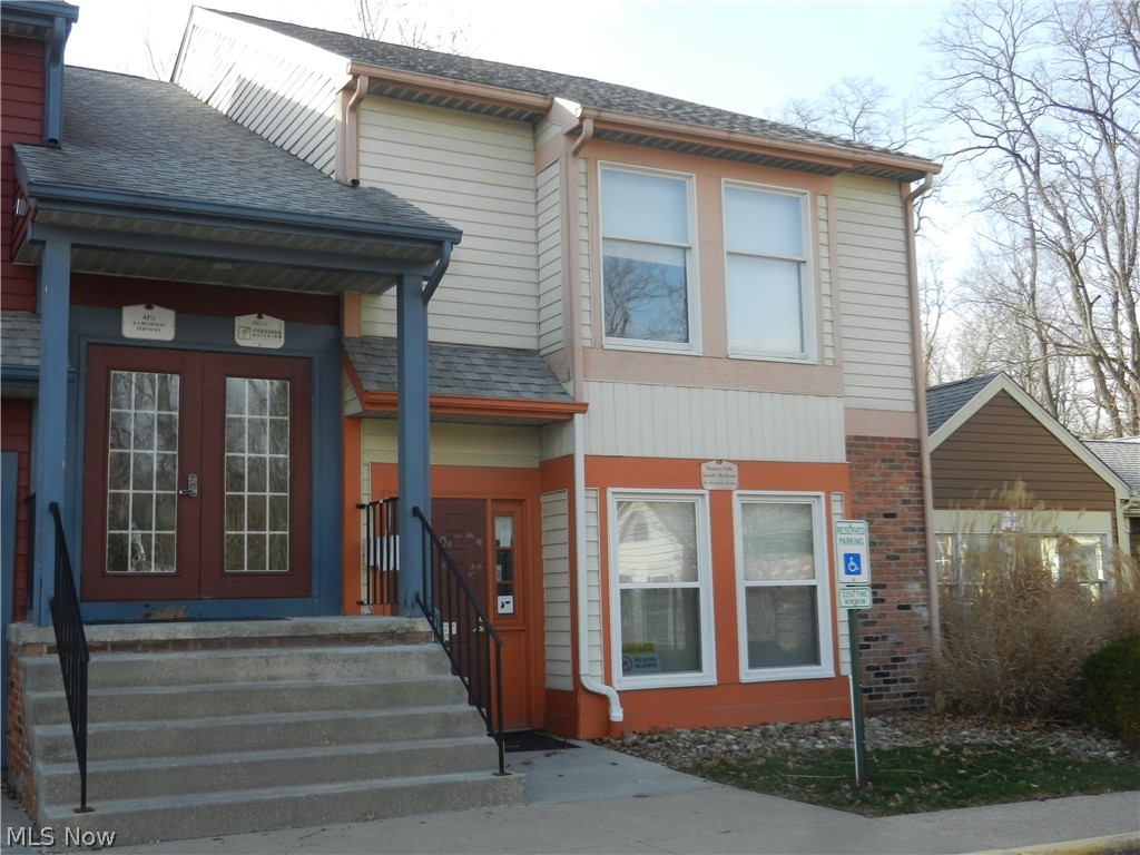40 1/2 Munroe Falls Avenue Munroe Falls OH 44262