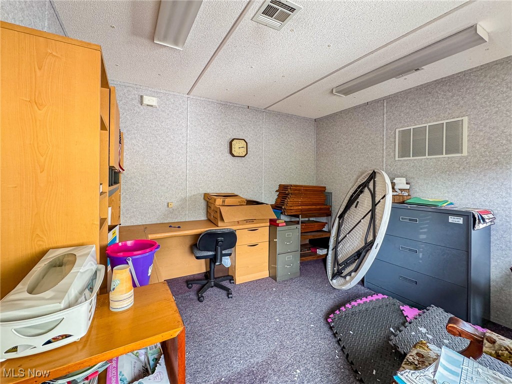 46361 Walnut Street Rogers OH 44455
