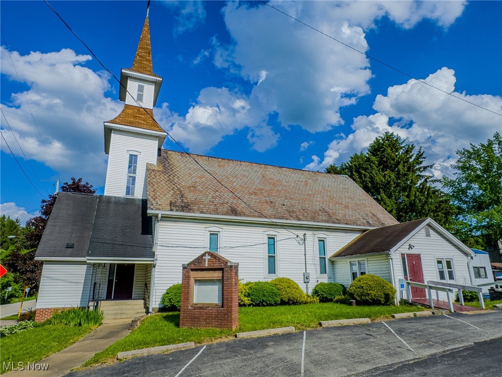 46361 Walnut Street Rogers OH 44455