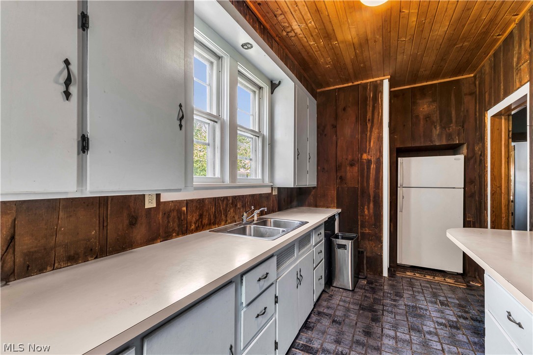 777 N Ellsworth Avenue Salem OH 44460
