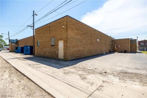 2915 Broadway Lorain OH 44055
