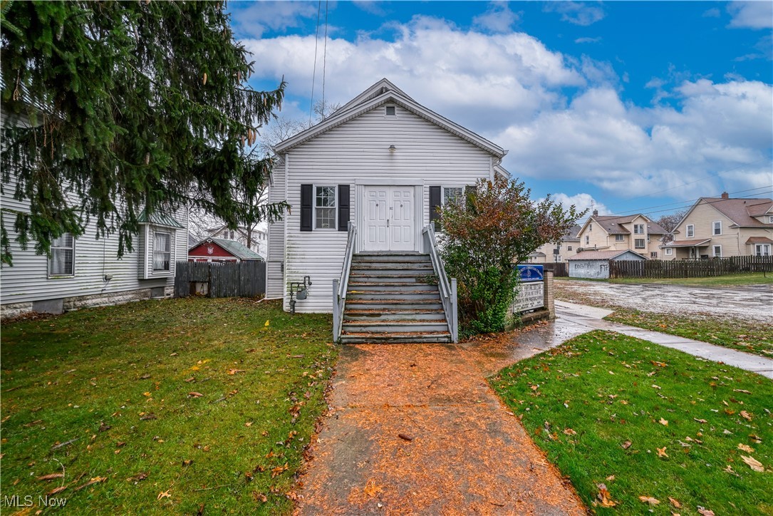 2306 18th Street SW Akron OH 44314