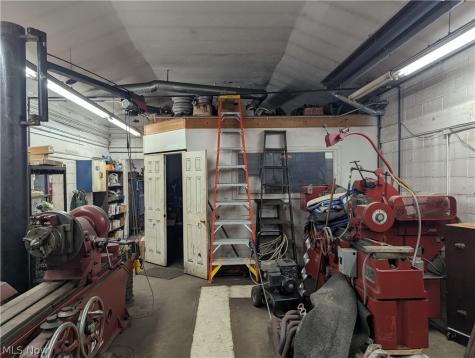 14705 Mayfield Road Huntsburg OH 44046