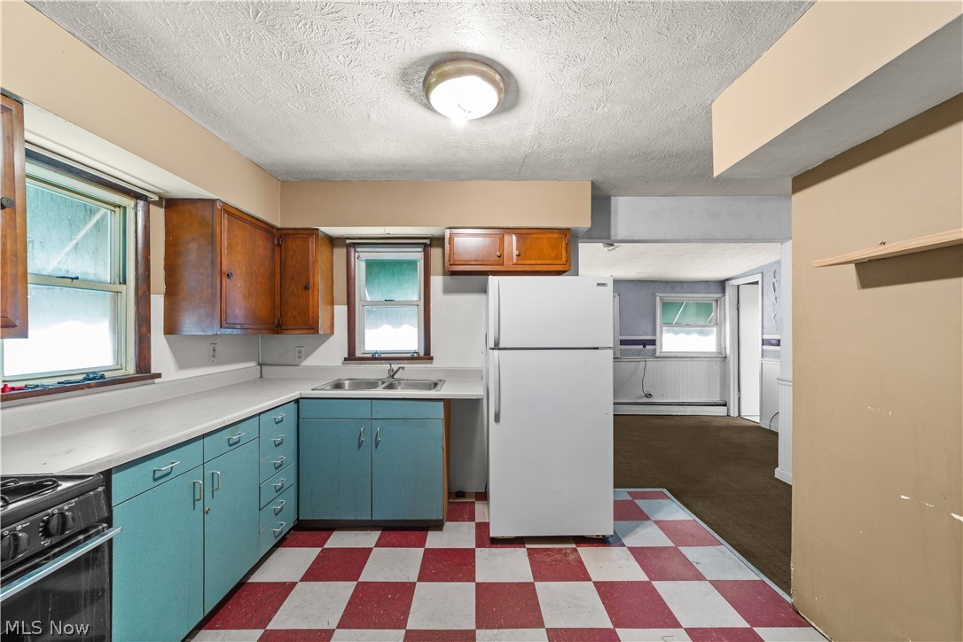 6318 Lorain Avenue Cleveland OH 44102