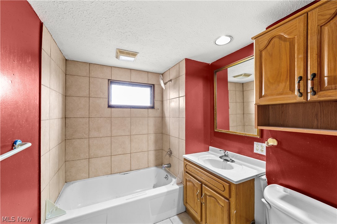 6318 Lorain Avenue Cleveland OH 44102