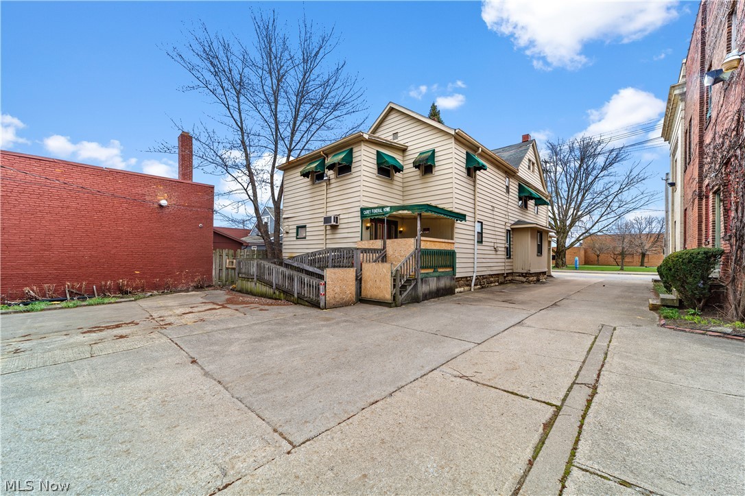 6318 Lorain Avenue Cleveland OH 44102