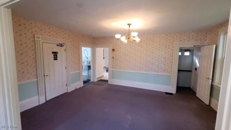 107 Center Street Chardon OH 44024