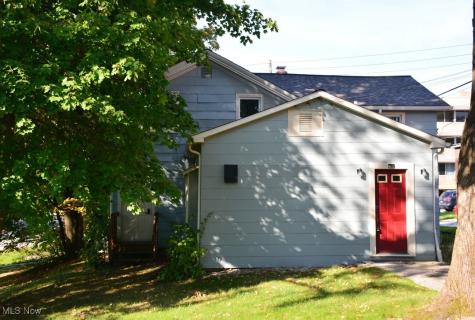 107 Center Street Chardon OH 44024