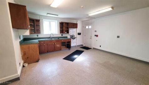 107 Center Street Chardon OH 44024