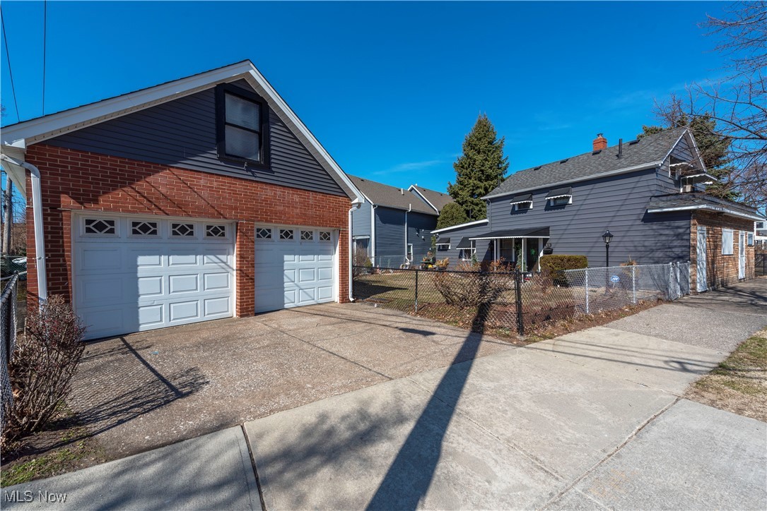 1370 W 49th Street Cleveland OH 44102