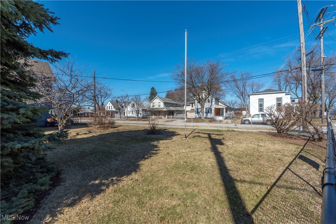 1370 W 49th Street Cleveland OH 44102