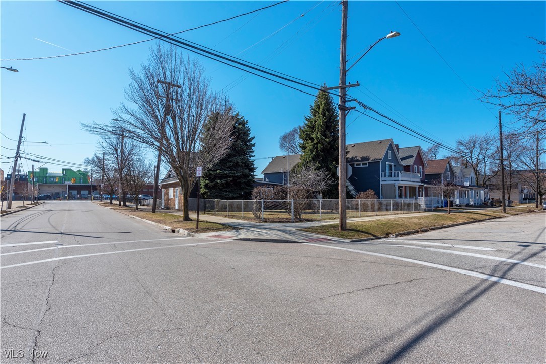 1370 W 49th Street Cleveland OH 44102