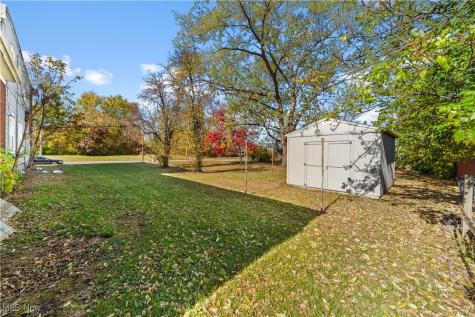 2851 Oakwood Avenue Lorain OH 44055