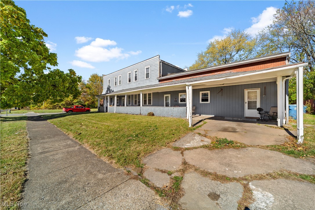 2851 Oakwood Avenue Lorain OH 44055