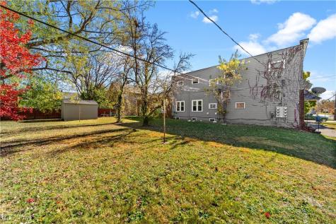 2851 Oakwood Avenue Lorain OH 44055