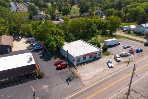 4922 Mahoning Avenue NW Champion OH 44483