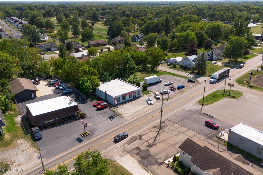 4922 Mahoning Avenue NW Champion OH 44483