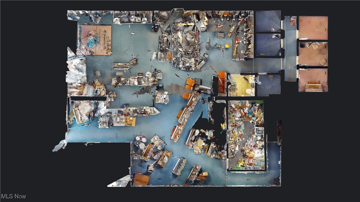 4922 Mahoning Avenue NW Champion OH 44483