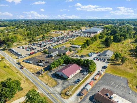 440 E Maple Street Hartville OH 44632