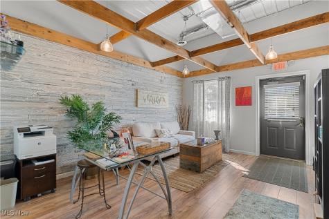 440 E Maple Street Hartville OH 44632