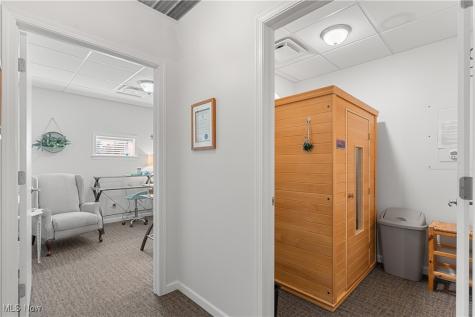 440 E Maple Street Hartville OH 44632