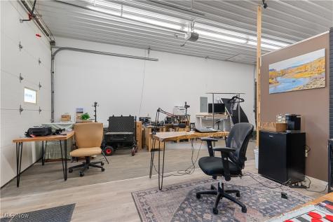 440 E Maple Street Hartville OH 44632