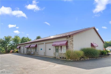 440 E Maple Street Hartville OH 44632